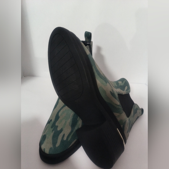 [3x$20 Shoe Sale] New Kenneth Cole Camo Green Boots / Size 5 - Picture 4 of 7
